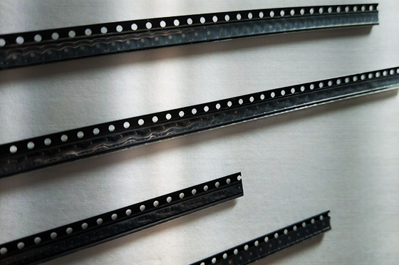 载带成型机在精密五金载带行业发展有非常多的优势